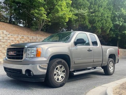 Used 2008 GMC Sierra 1500 SLE w/ Convenience Package RWD image 1