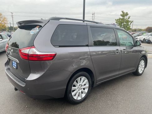 Used 2015 Toyota Sienna AWD image 7