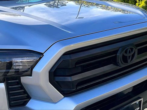 Used 2026 Toyota Tacoma SR5 image 28