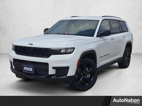 Used 2023 Jeep Grand Cherokee L Laredo image 1
