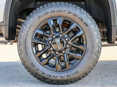 New 2026 Chevrolet Silverado 2500 LT w/ Trail Boss Package image 9