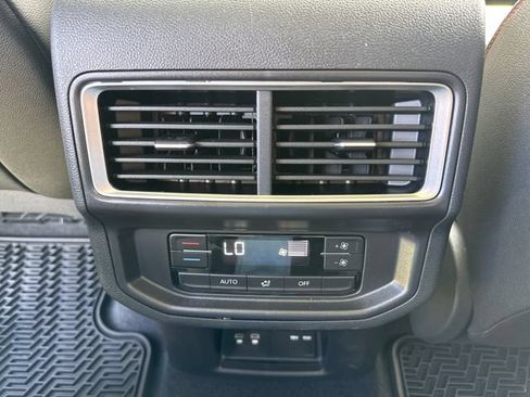 Certified 2026 Volkswagen Atlas Peak Edition AWD/4WD image 22