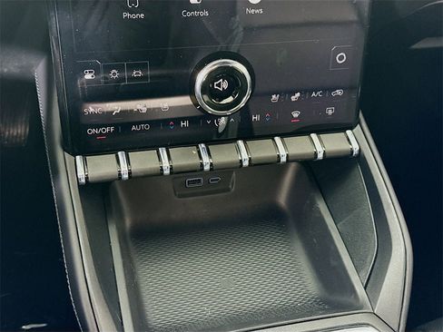 New 2026 GMC Terrain Elevation w/ Elevation Premium Package image 11