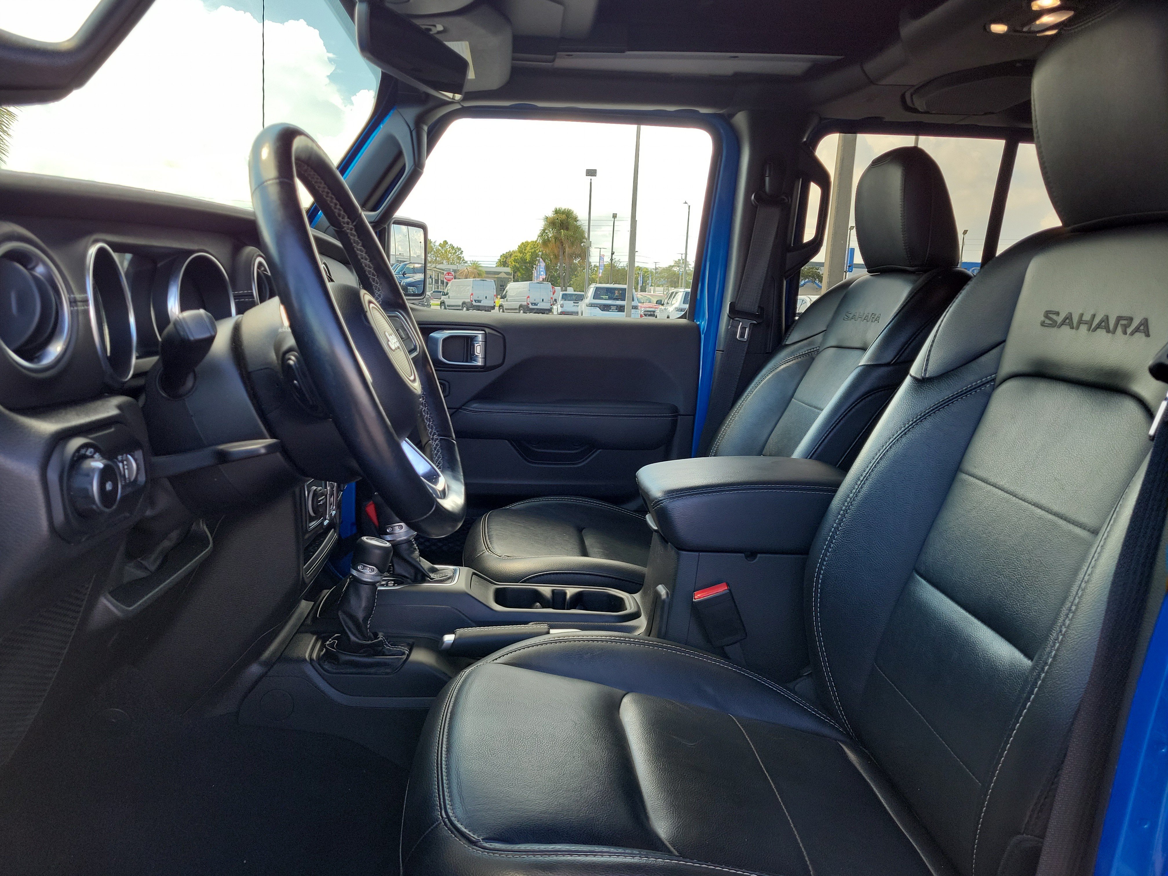 Used 2022 Jeep Wrangler Unlimited Sahara w/ Cold Weather Group AWD/4WD image 14