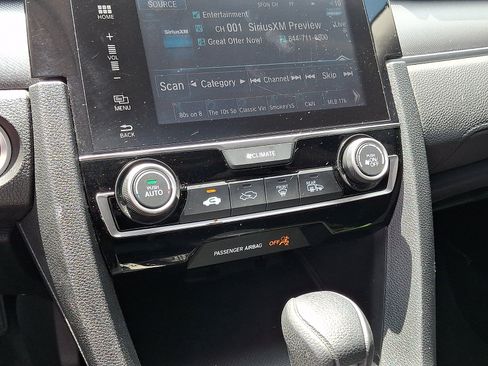 Used 2018 Honda Civic EX image 17