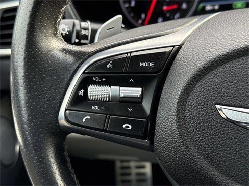 Used 2020 Genesis G70 3.3T w/ Prestige Package image 25