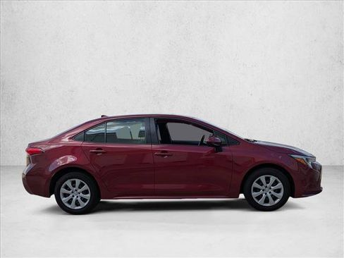 Certified 2025 Toyota Corolla LE w/ Convenience Package image 4