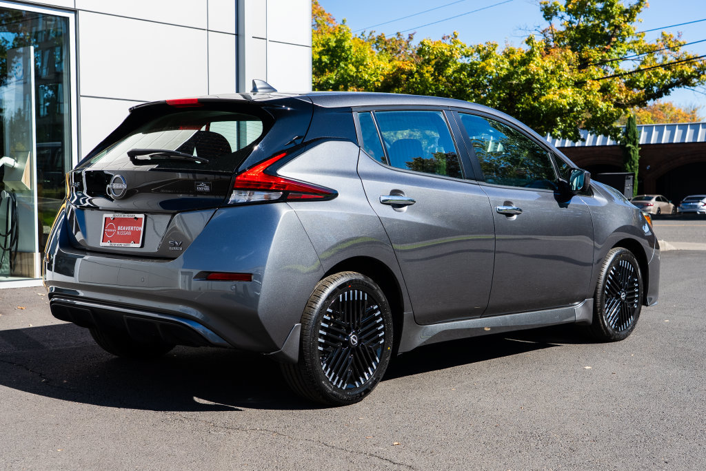 Used 2025 Nissan Leaf SV Plus FWD image 6