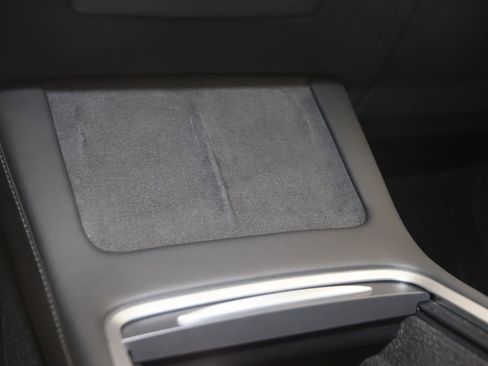 Used 2023 Tesla Model Y Long Range image 28