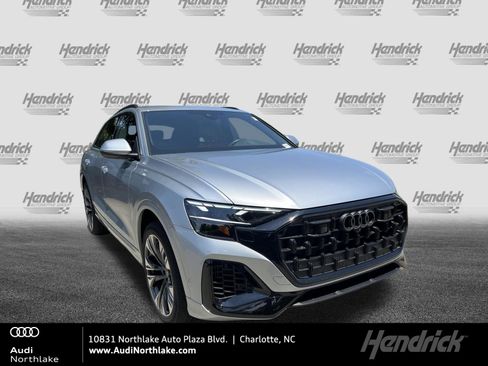 Certified 2024 Audi Q8 Premium AWD/4WD image 1