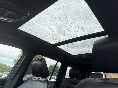 Used 2024 Jeep Grand Cherokee Limited 4xe image 15