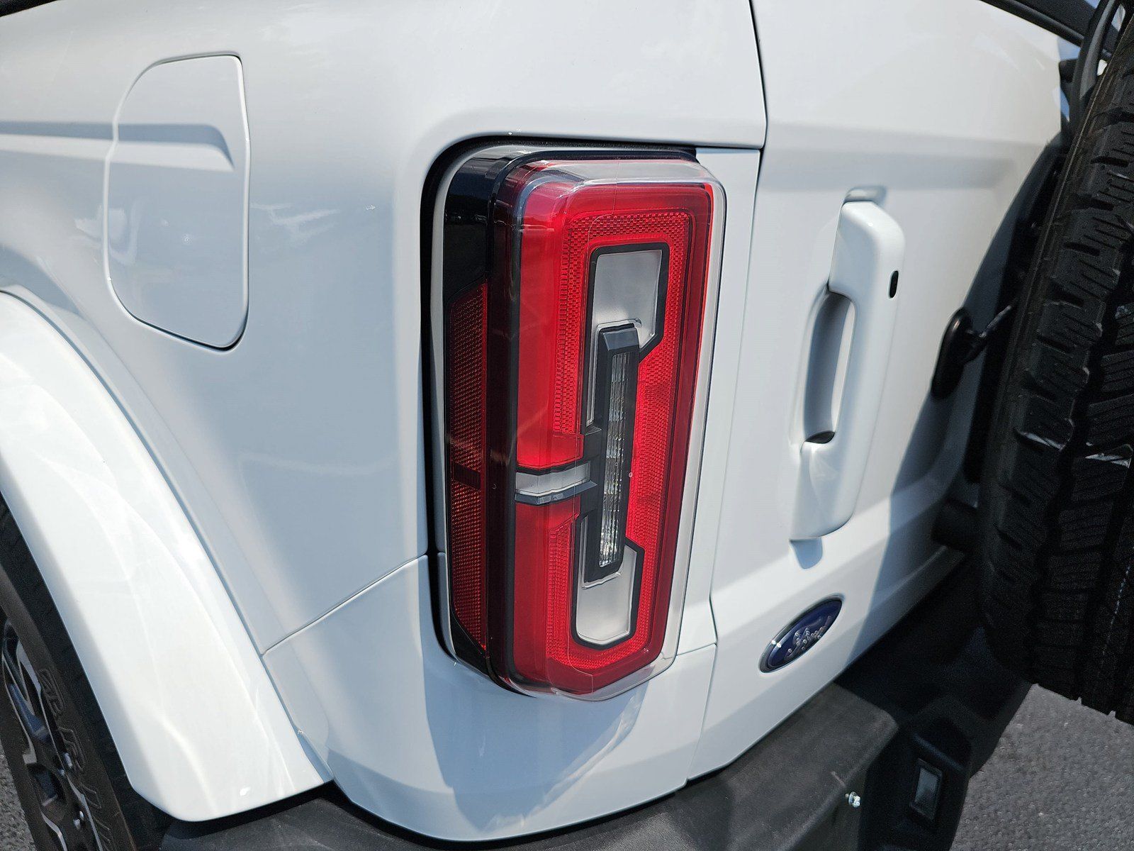 Used 2022 Ford Bronco Outer Banks AWD/4WD image 34