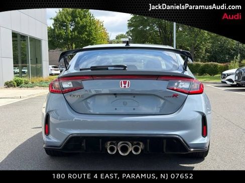 Used 2025 Honda Civic Type R image 5