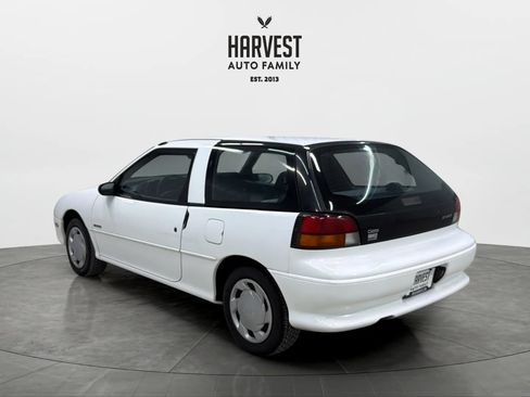 Used 1992 Geo Storm Hatchback FWD image 4