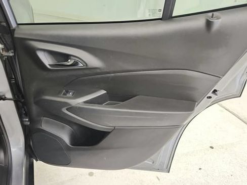 Used 2024 Chevrolet Trax LS w/ LS Convenience Package FWD image 52