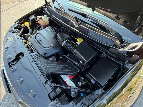 Used 2020 Chrysler Voyager L FWD image 40