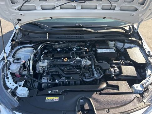 Used 2025 Toyota Corolla LE image 11