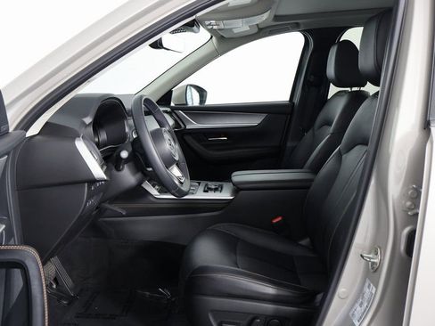 Certified 2024 MAZDA CX-90 Plug-In Hybrid w/ Premium Pkg AWD/4WD image 11
