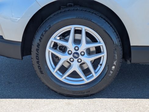 Used 2021 Ford Edge SE image 9