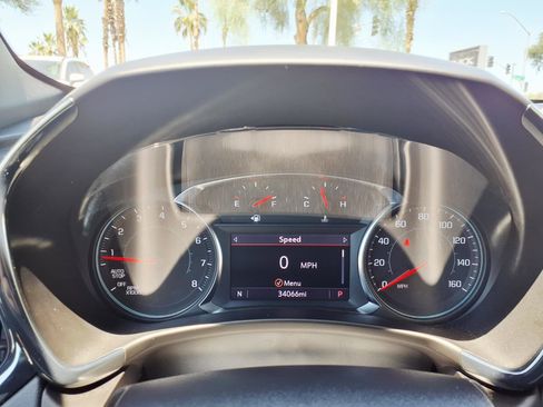 Used 2023 Chevrolet Equinox RS FWD image 25