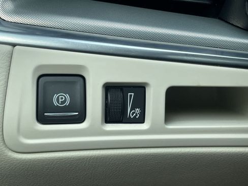Certified 2023 Cadillac XT5 Premium Luxury w/ LPO, Floor Liner Package AWD/4WD image 30