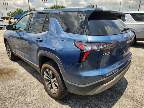 Used 2026 Chevrolet Equinox LT FWD image 4
