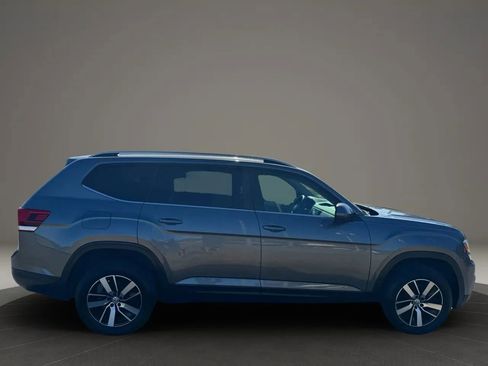 Used 2018 Volkswagen Atlas S FWD image 3