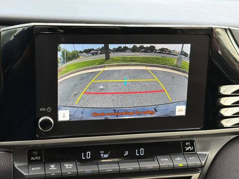 Used 2025 Toyota Camry LE FWD image 25