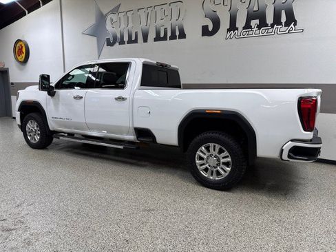 Used 2020 GMC Sierra 3500 Denali w/ Denali Ultimate Package image 6