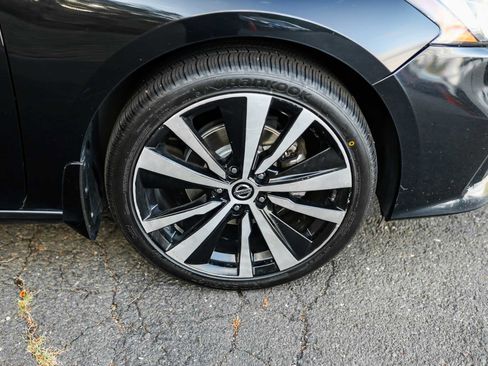 Used 2022 Nissan Altima 2.5 Platinum image 7