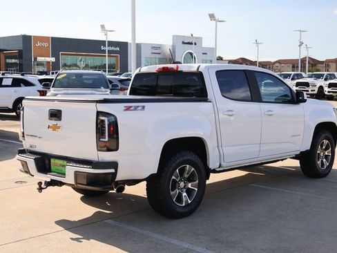 Used 2019 Chevrolet Colorado Z71 AWD/4WD image 6