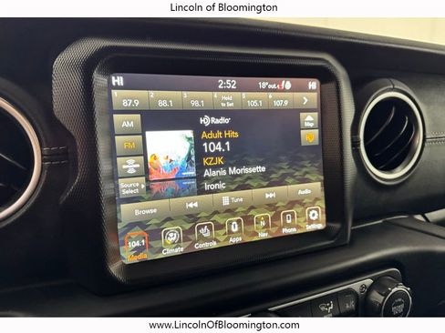 Used 2022 Jeep Wrangler Unlimited Sahara w/ Cold Weather Group image 43