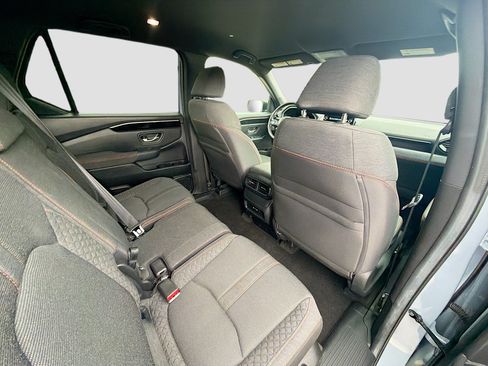 Certified 2024 Honda Pilot Sport image 29