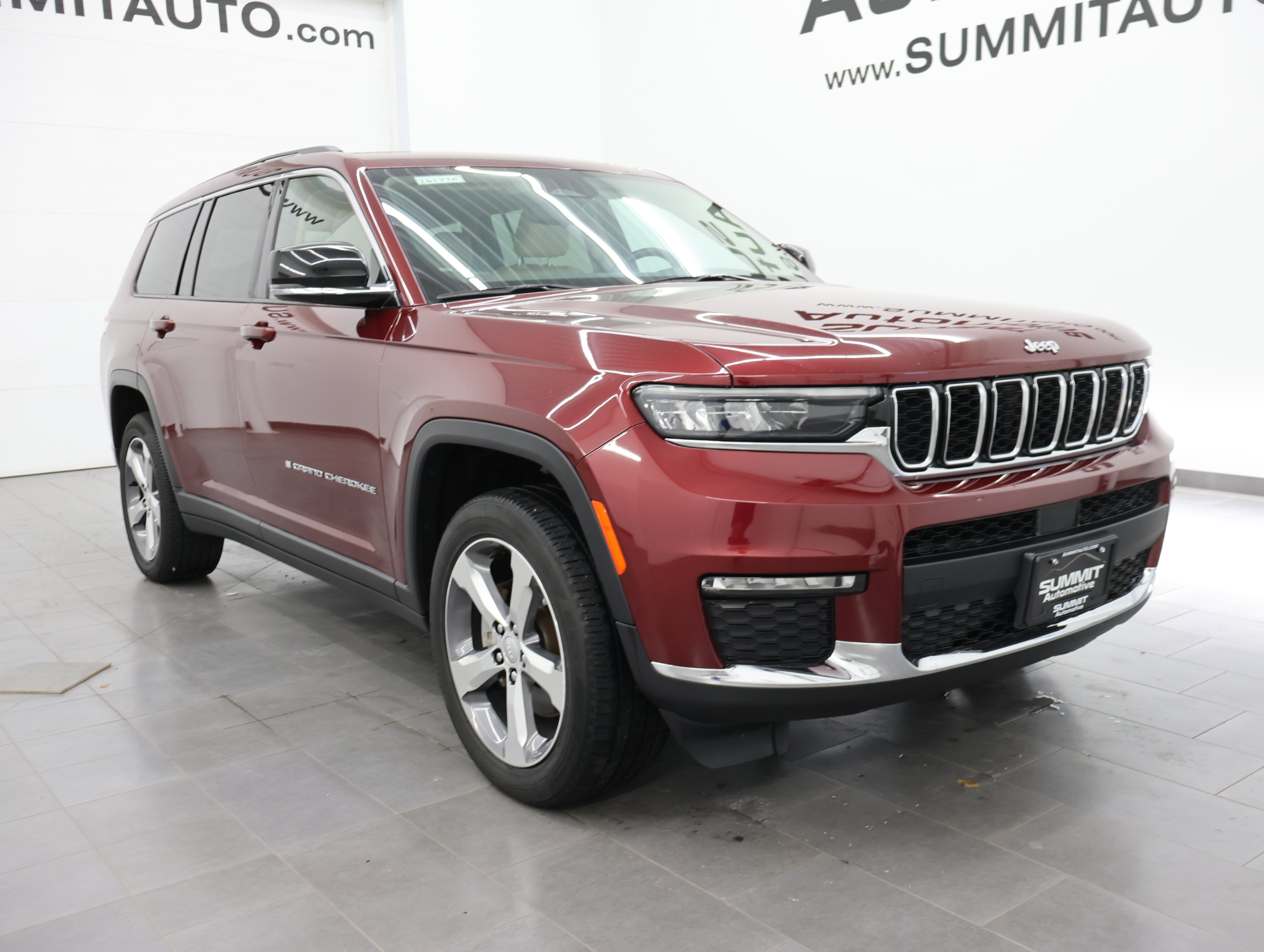 Used 2021 Jeep Grand Cherokee L Limited w/ Trailer Tow Group (B) AWD/4WD image 2