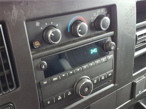 Used 2024 GMC Savana 2500 w/ Driver Convenience Package image 9