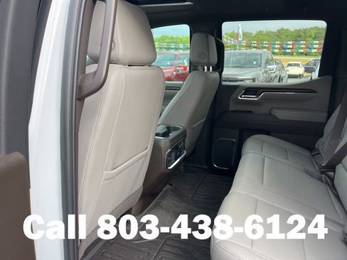 Used 2024 GMC Sierra 1500 SLT w/ SLT Premium Plus Package AWD/4WD image 11
