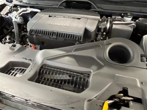 New 2025 Honda Pilot TrailSport image 14