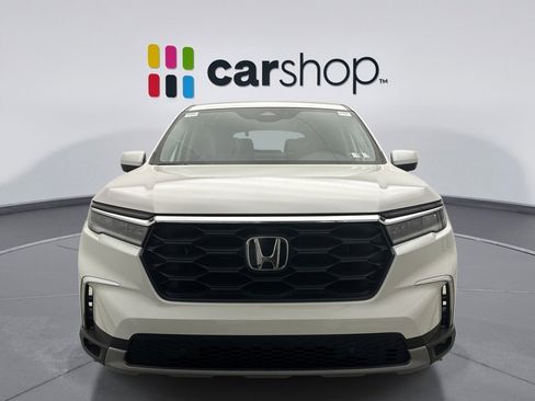 Used 2025 Honda Pilot EX-L image 8