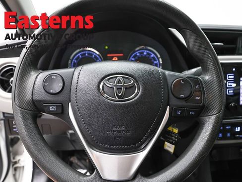 Used 2019 Toyota Corolla LE FWD image 10