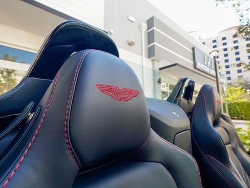Used 2023 Aston Martin V12 Vantage Roadster image 92