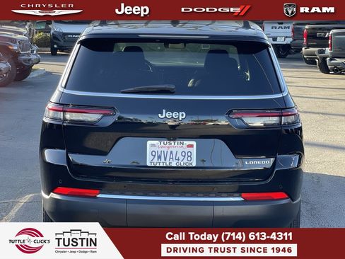 Used 2025 Jeep Grand Cherokee L Laredo w/ Luxury Tech Group I RWD image 5