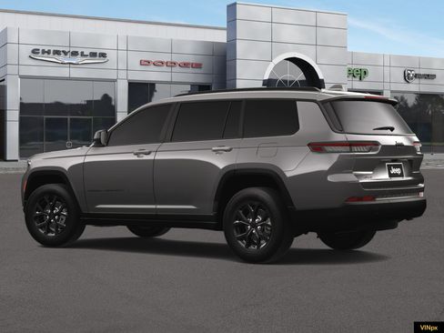 New 2025 Jeep Grand Cherokee L Altitude image 4