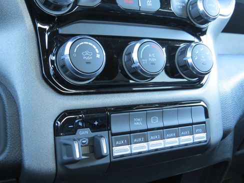 New 2026 RAM 3500 Tradesman w/ Chrome Appearance Group image 30