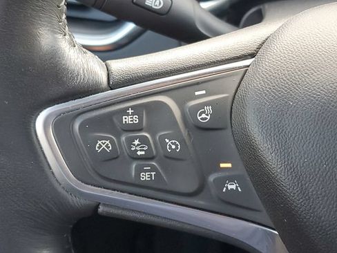 Certified 2018 Chevrolet Equinox Premier FWD image 20