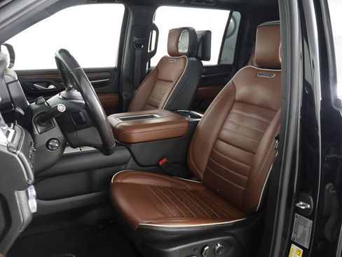 Used 2023 GMC Yukon XL Denali Ultimate AWD/4WD image 37