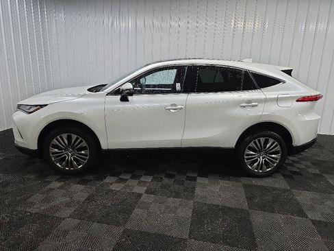 Used 2024 Toyota Venza Limited AWD/4WD image 5