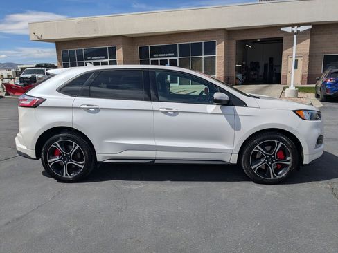 Used 2019 Ford Edge ST w/ Convenience Package AWD/4WD image 6