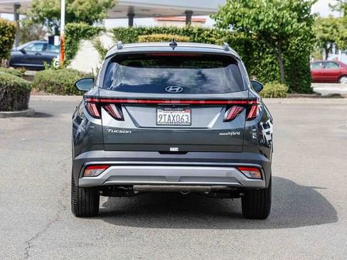 Certified 2025 Hyundai Tucson SEL AWD/4WD image 4