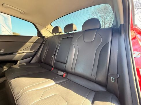 Used 2023 Hyundai Elantra Limited FWD image 21