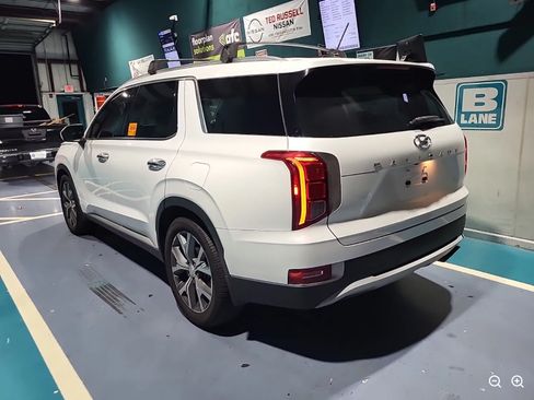 Used 2020 Hyundai Palisade SEL AWD/4WD image 3